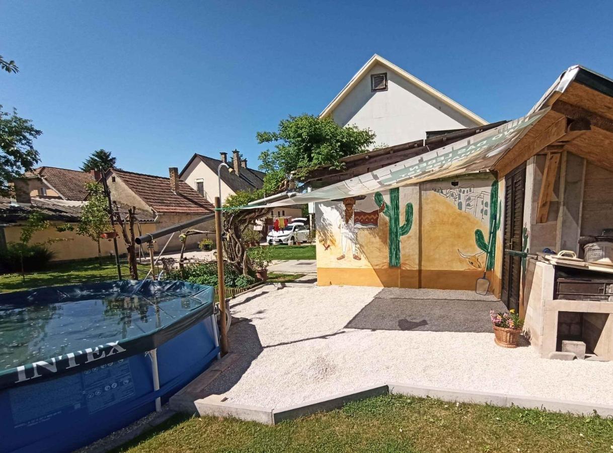 שיופוק Pelso Holiday Apartments Bambusz מראה חיצוני תמונה