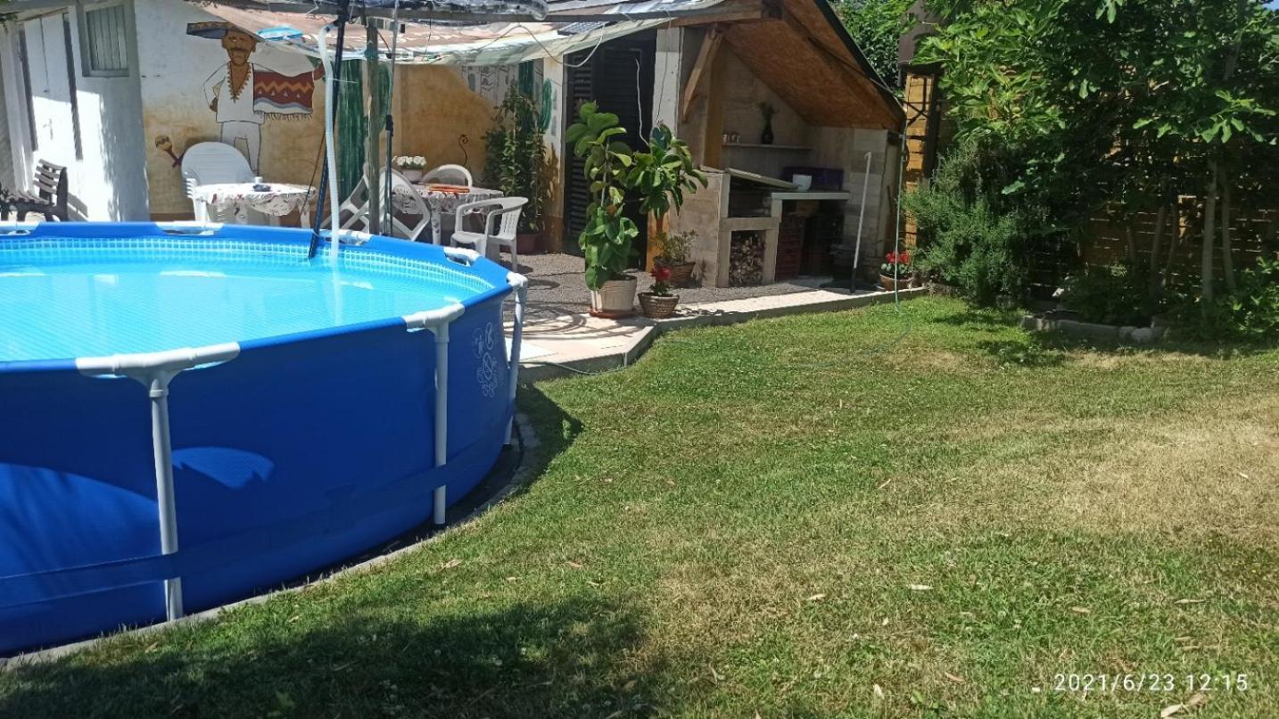 שיופוק Pelso Holiday Apartments Bambusz מראה חיצוני תמונה